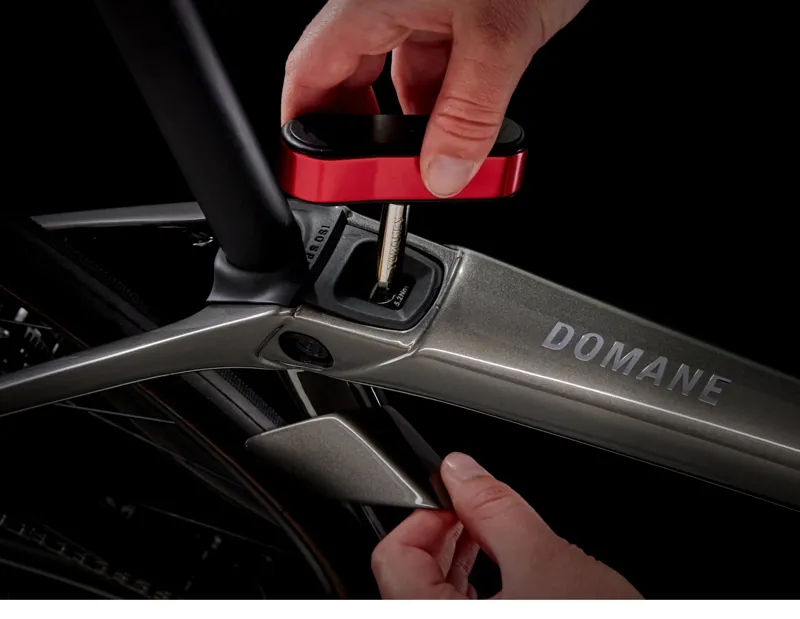 Trek Domane Sl 5 Carbon Road Bike in Mercury Size 58-4